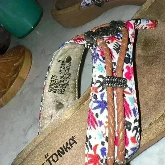 Minnetonka Silverbay Sandals Women Size 6 - Picture 3 of 6